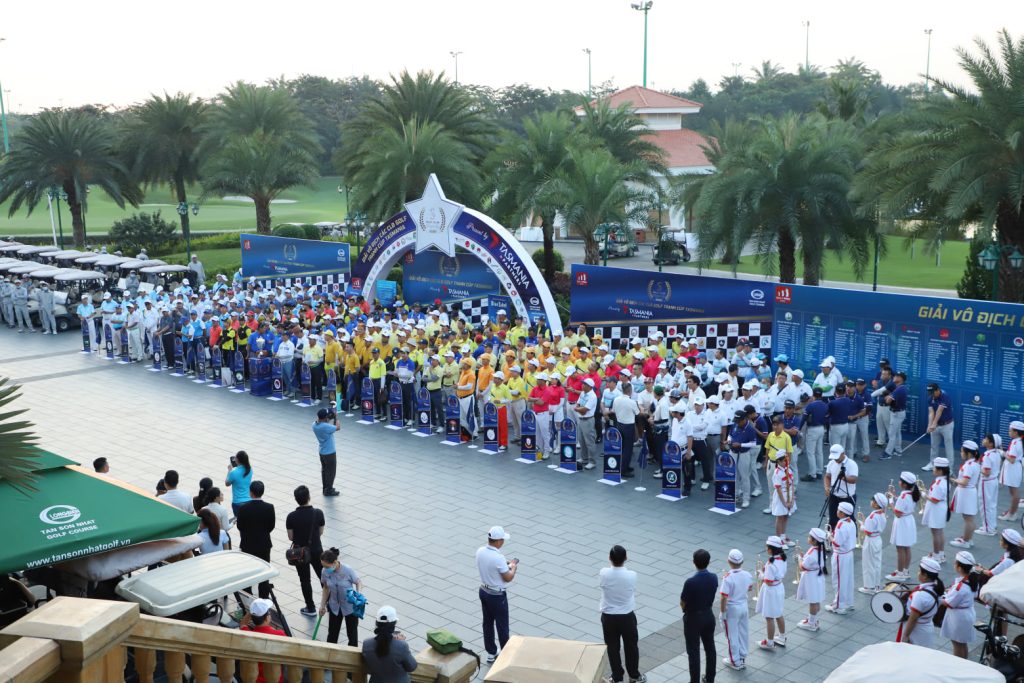 The-thuc-thi-dau-giai-vo-dich-cac-CLB-golf-tranh-Cup-Tasmania-lan-thu-2