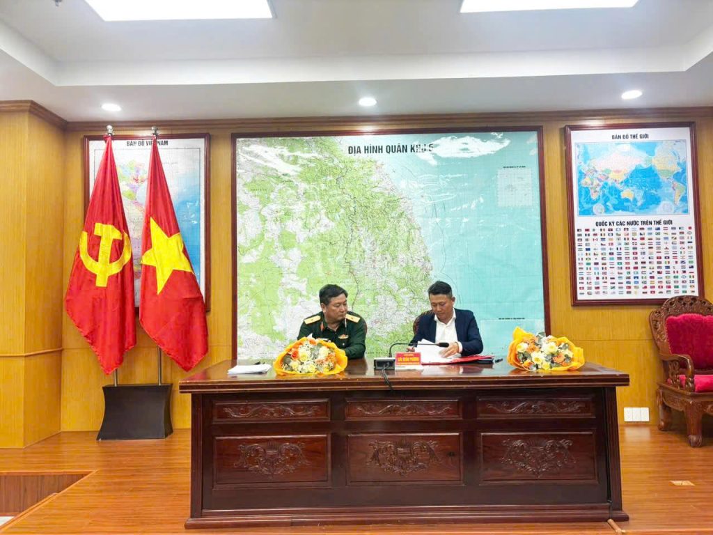 Contract Signing Ceremony for Construction Cooperation at Da Nang's T18 Project